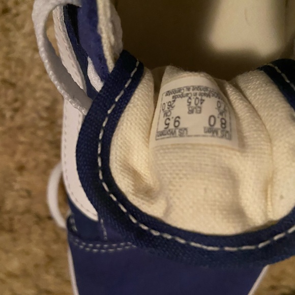 Vans Women’s 9.5 - Picture 2 of 3